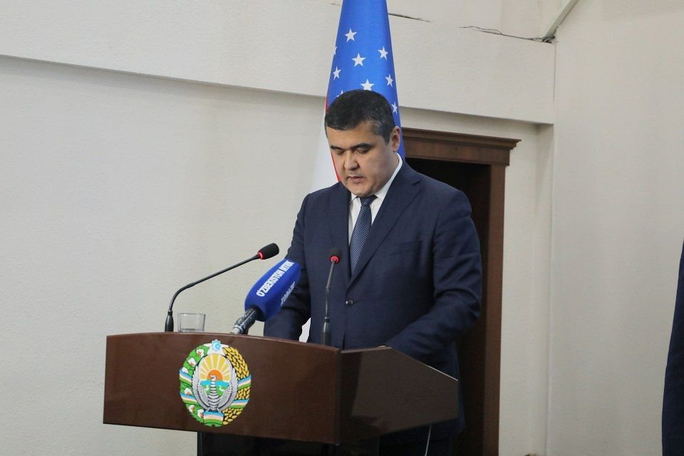 Гурлан тумани ҳокими М.Ачилов 2021-йил якуни ва 2022-йилда амалга оширилиши лозим бўлган ишлар юзасидан ҳисобот берди.